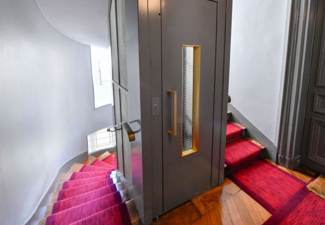 Apartment in Paris - Grands Boulevards Family Apartment in Paris - Grands Boulevards Family