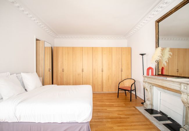 Apartment in Paris - Grands Boulevards Family Apartment in Paris - Grands Boulevards Family