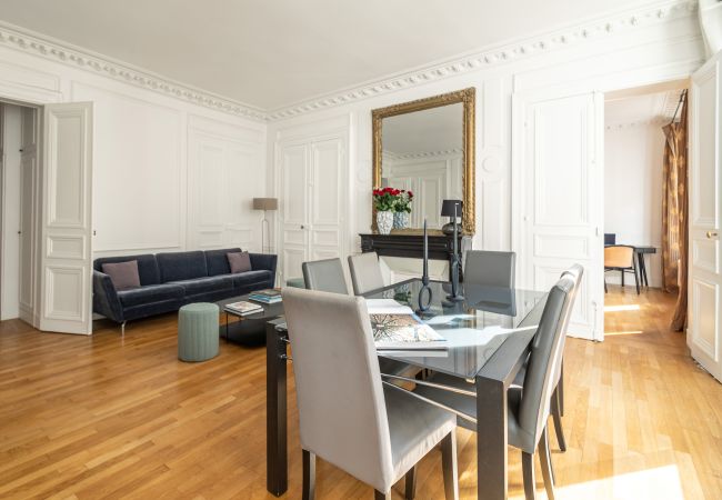 Apartment in Paris - Grands Boulevards Family Apartment in Paris - Grands Boulevards Family