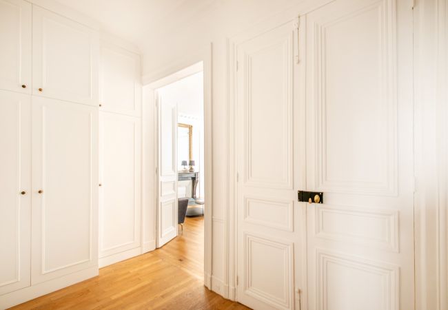 Apartment in Paris - Grands Boulevards Family Apartment in Paris - Grands Boulevards Family