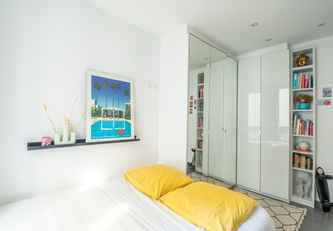 Apartment in Paris - Montmartre Vintage Apartment in Paris - Montmartre Vintage