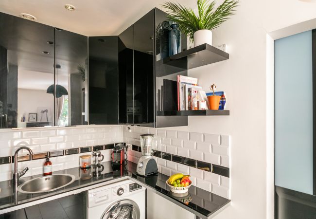 Apartment in Paris - Montmartre Vintage Apartment in Paris - Montmartre Vintage