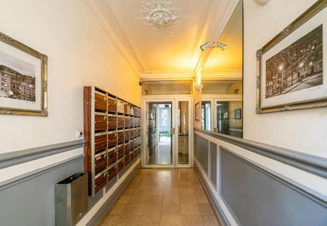 Apartment in Paris - Montmartre Vintage Apartment in Paris - Montmartre Vintage