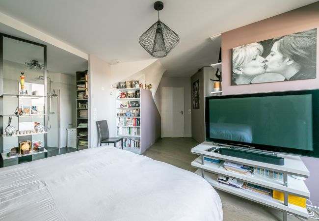 Apartment in Paris - Batignolles Terrasse