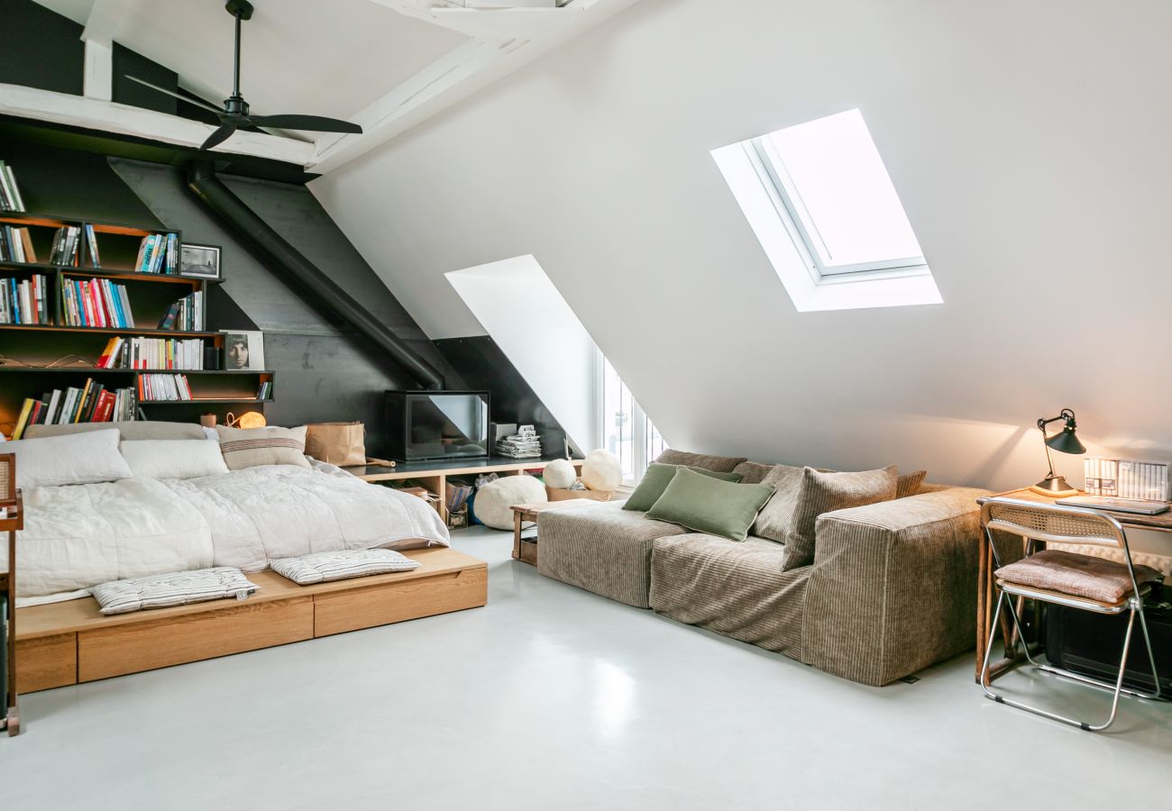 Apartment in Paris - Marais Loft Temple