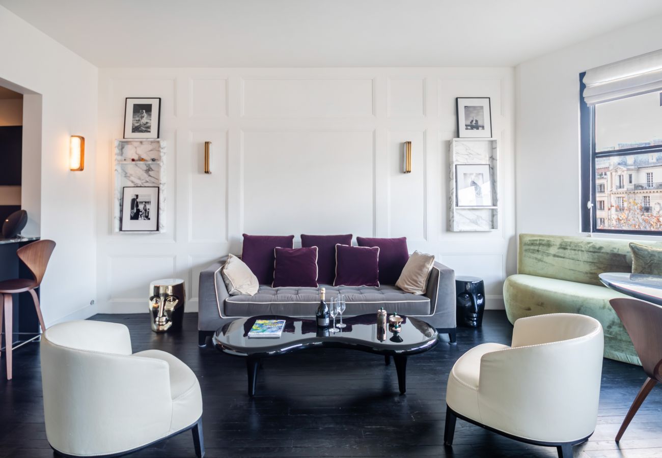 Apartment in Paris - Victor Hugo Design