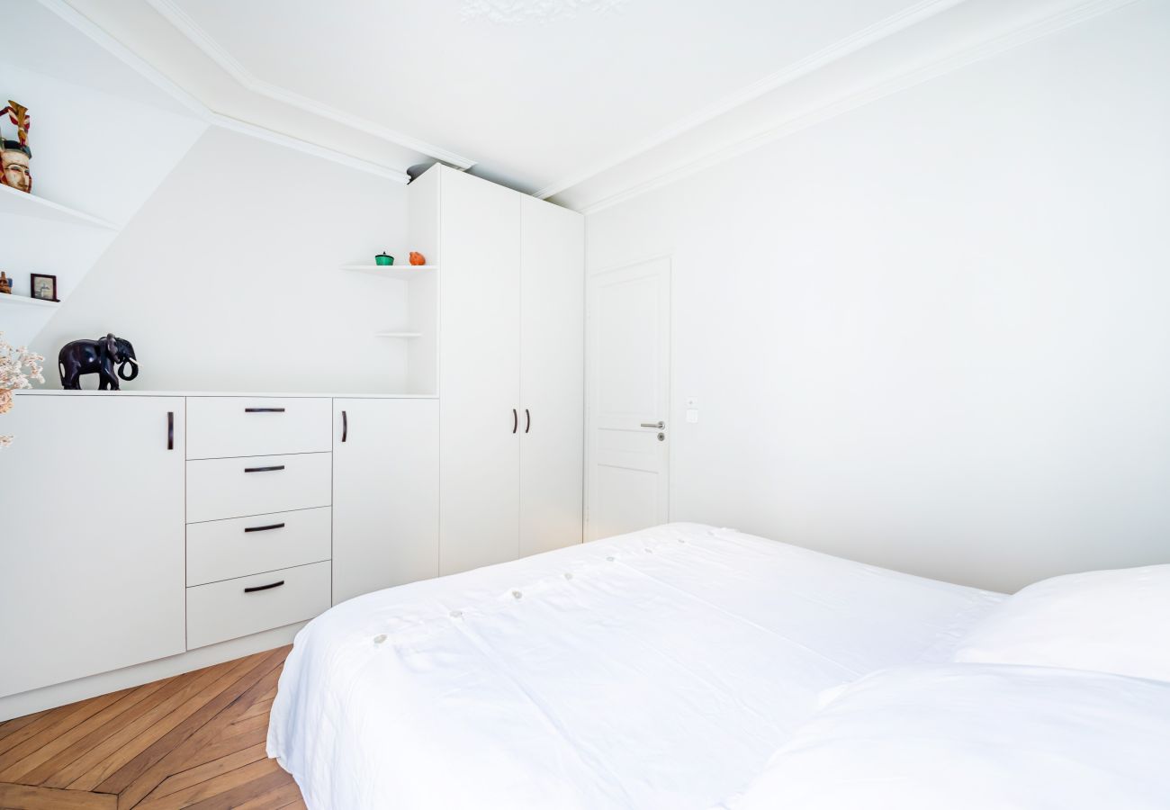 Apartment in Paris - Montmartre Parisien
