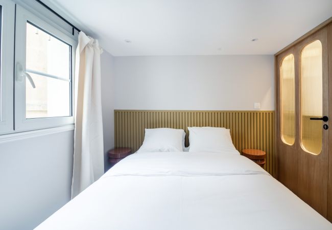 Apartment in Paris - Palais Royal Design Apartment in Paris - Palais Royal Design