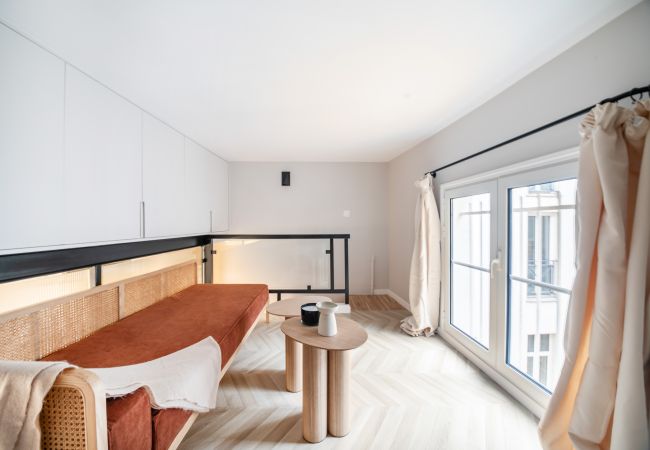 Apartment in Paris - Palais Royal Design Apartment in Paris - Palais Royal Design