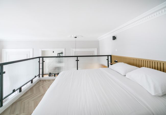 Apartment in Paris - Palais Royal Design Apartment in Paris - Palais Royal Design