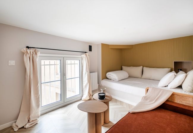 Apartment in Paris - Palais Royal Design Apartment in Paris - Palais Royal Design