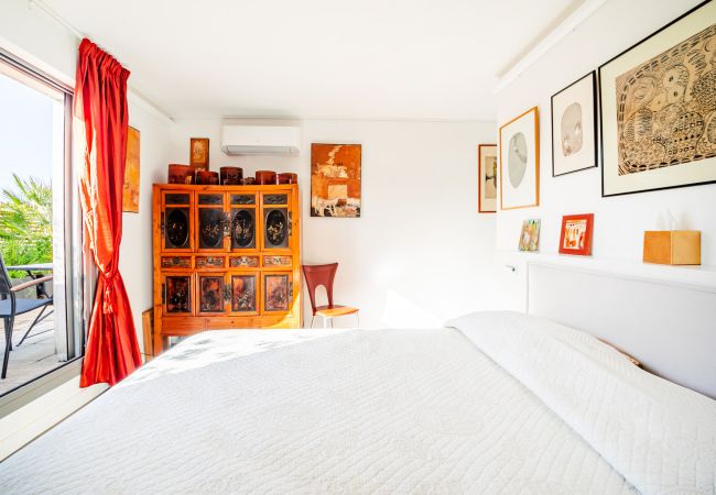 Apartment in Paris - Parc Monceau Terrasse