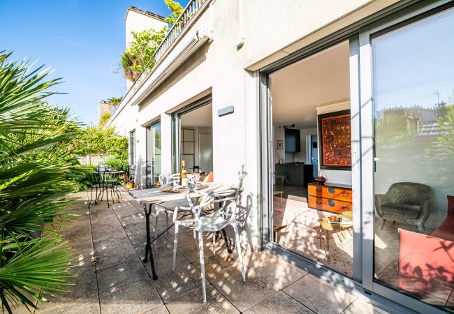 Apartment in Paris - Parc Monceau Terrasse Apartment in Paris - Parc Monceau Terrasse