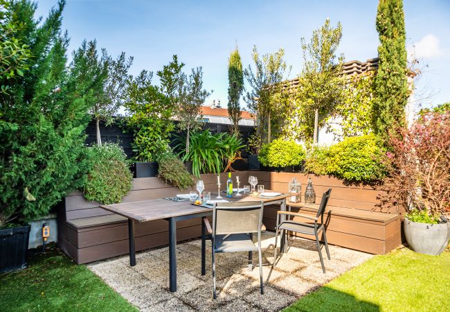 Apartment in Paris - Parc Monceau Terrasse Apartment in Paris - Parc Monceau Terrasse