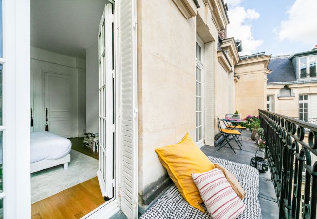 Apartment in Paris - Parc Monceau Cosy