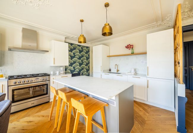 Apartment in Paris - Canal Saint Martin Magenta Apartment in Paris - Canal Saint Martin Magenta