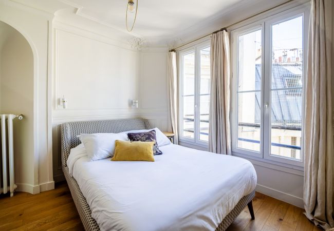 Apartment in Paris - Canal Saint Martin Magenta Apartment in Paris - Canal Saint Martin Magenta