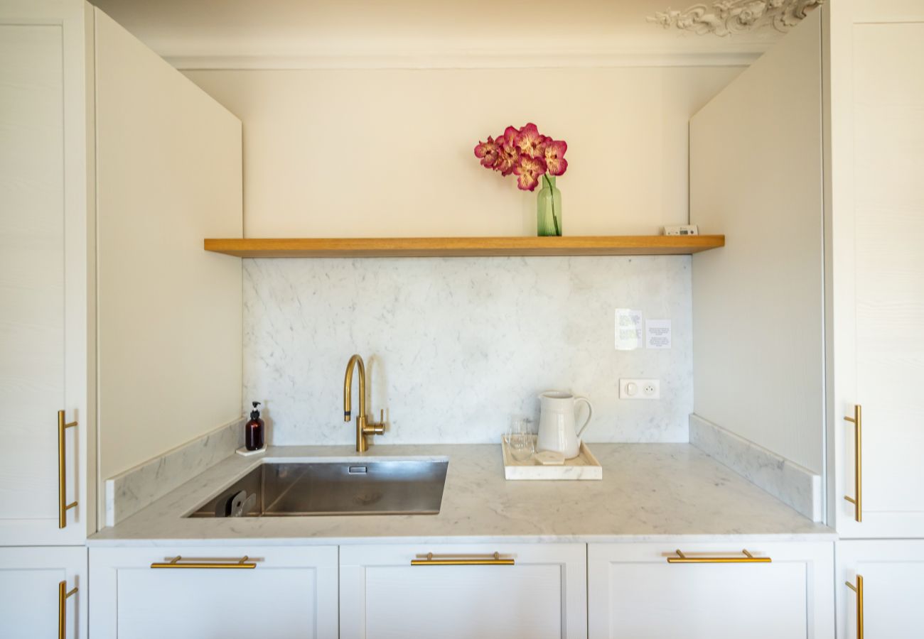 Apartment in Paris - Canal Saint Martin Magenta