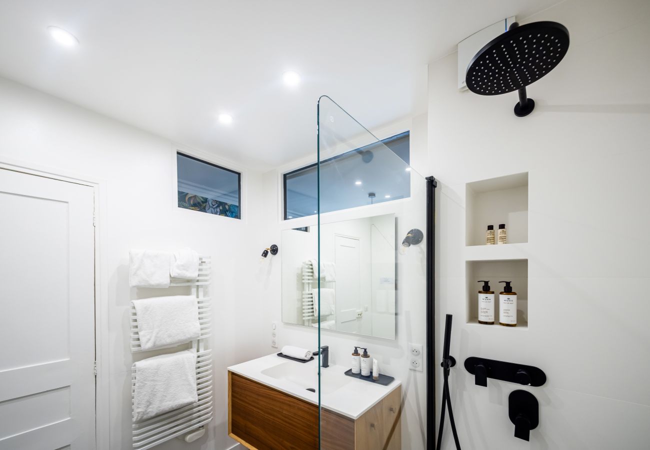 Apartment in Paris - Canal Saint Martin Magenta