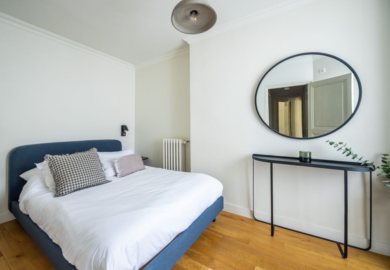 Apartment in Paris - Canal Saint Martin Magenta