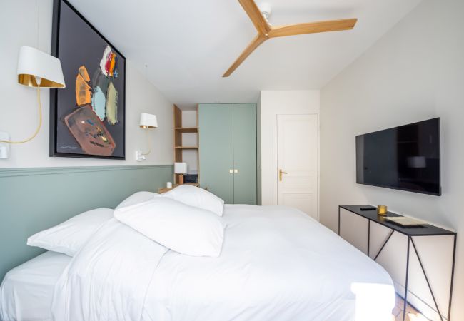 Apartment in Paris - Jardin du Luxembourg Design Apartment in Paris - Jardin du Luxembourg Design