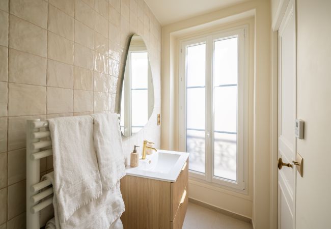 Apartment in Paris - Jardin du Luxembourg Design Apartment in Paris - Jardin du Luxembourg Design