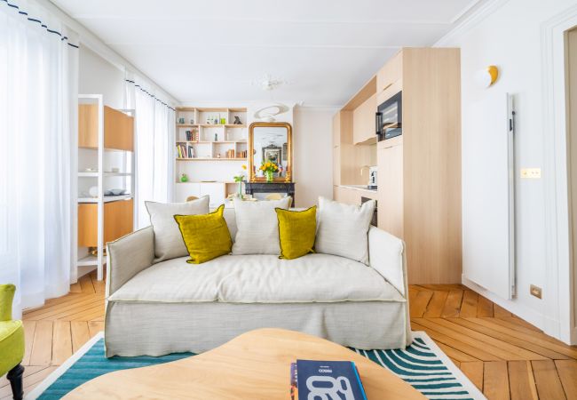 Apartment in Paris - Jardin du Luxembourg Design Apartment in Paris - Jardin du Luxembourg Design