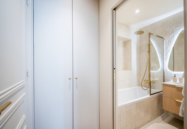 Apartment in Paris - Jardin du Luxembourg Design Apartment in Paris - Jardin du Luxembourg Design