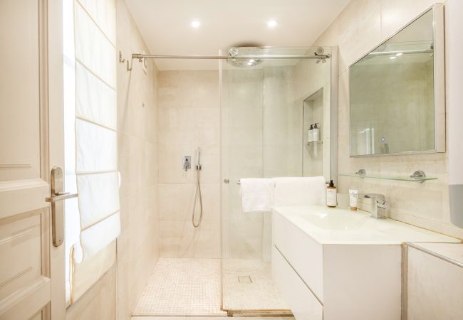 Apartment in Paris - Montorgueil Cosy Apartment in Paris - Montorgueil Cosy