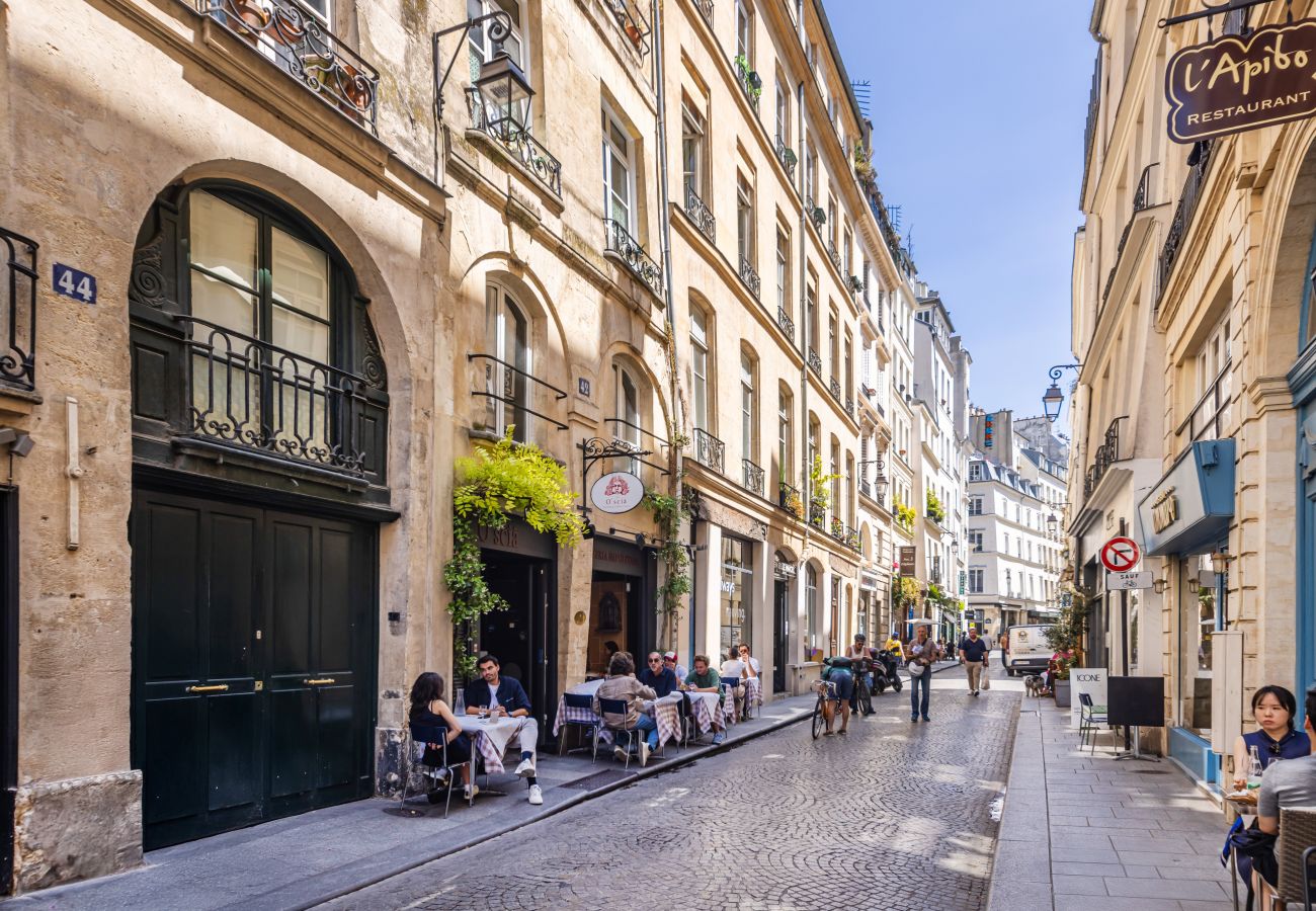 Apartment in Paris - Montorgueil Cosy