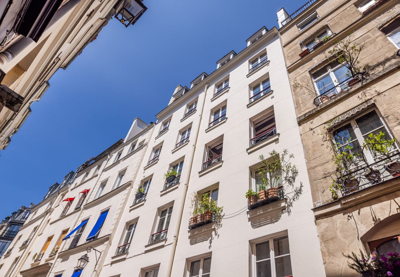 Apartment in Paris - Montorgueil Cosy