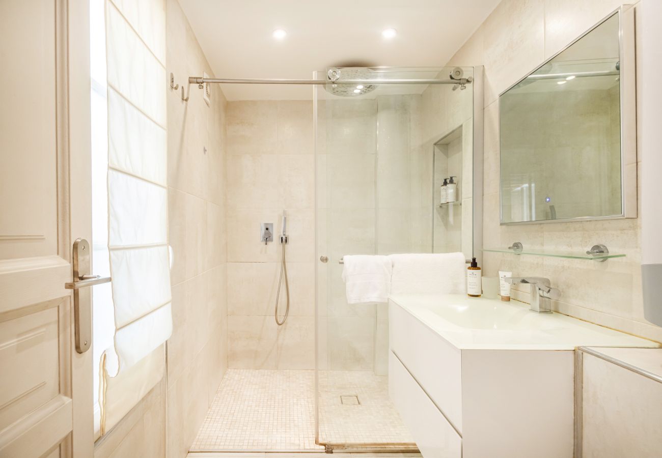 Apartment in Paris - Montorgueil Cosy
