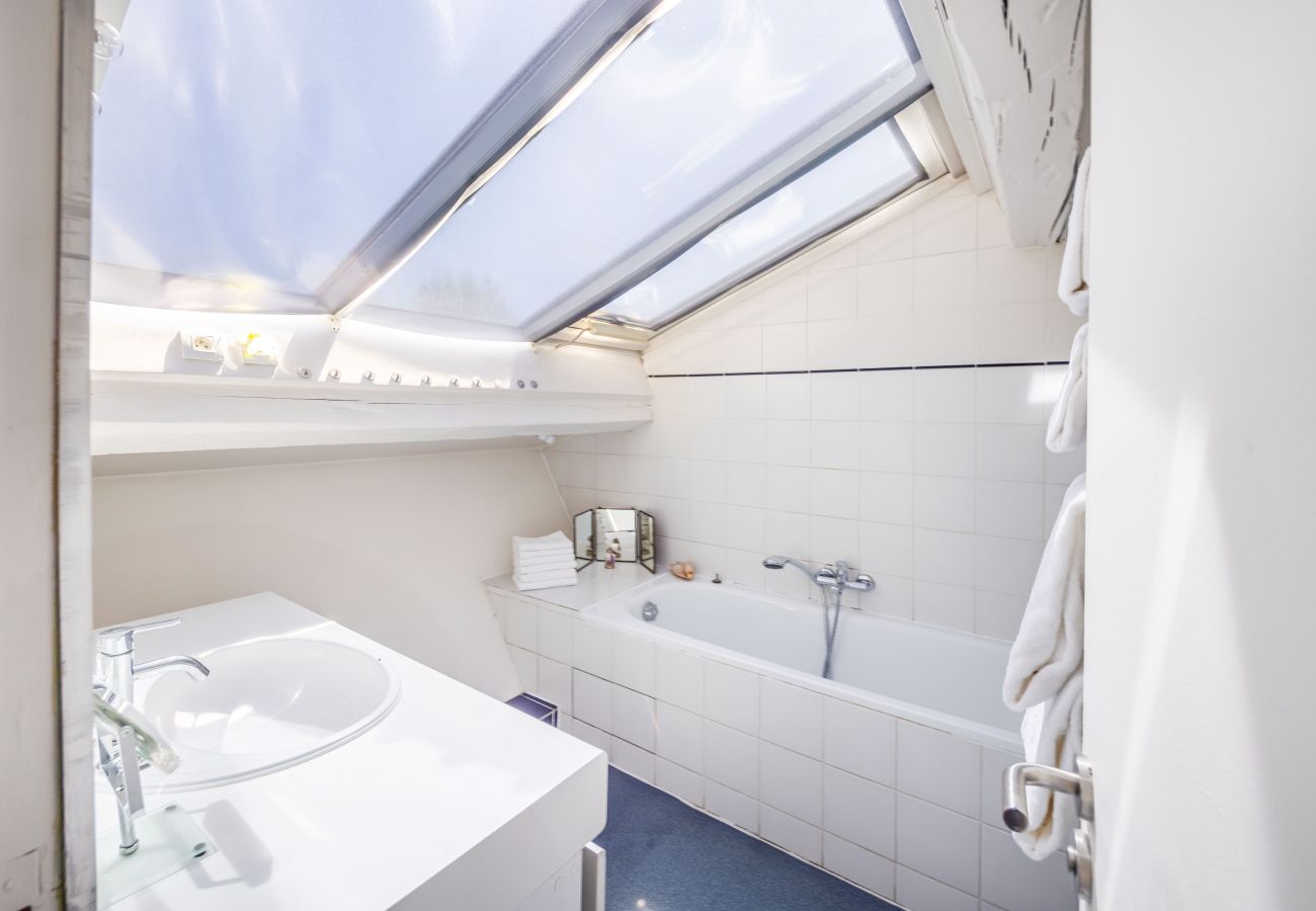 Apartment in Paris - Batignolles Home
