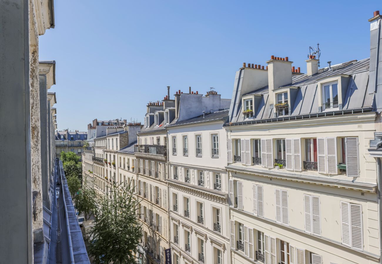 Apartment in Paris - Batignolles Home