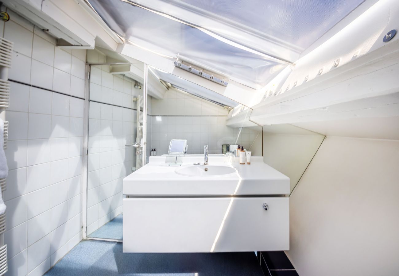 Apartment in Paris - Batignolles Home