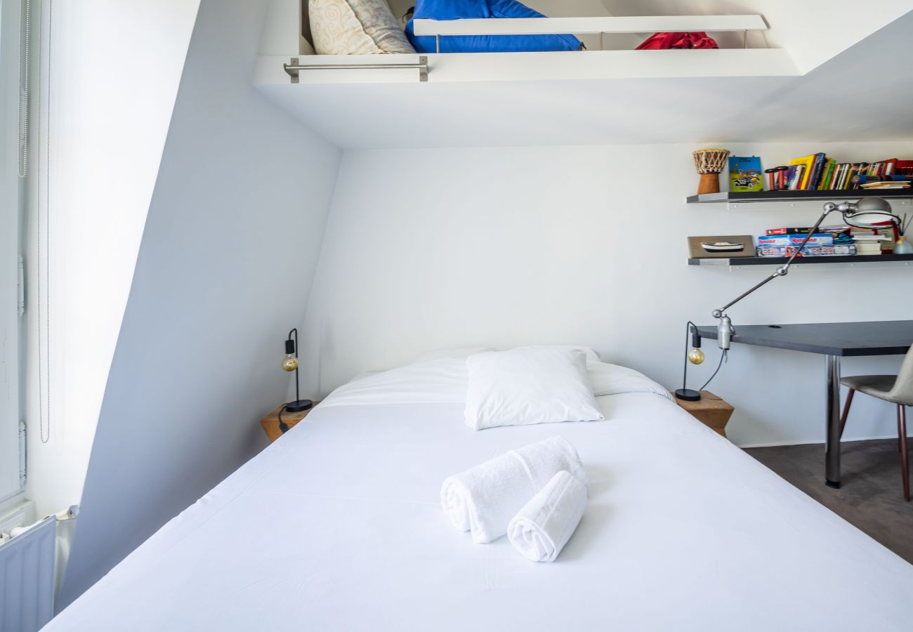 Apartment in Paris - Batignolles Home