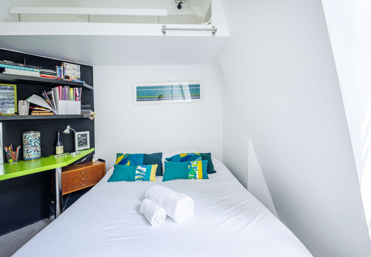 Apartment in Paris - Batignolles Home