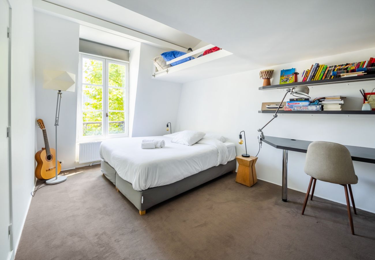 Apartment in Paris - Batignolles Home