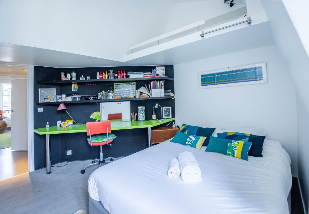 Apartment in Paris - Batignolles Home
