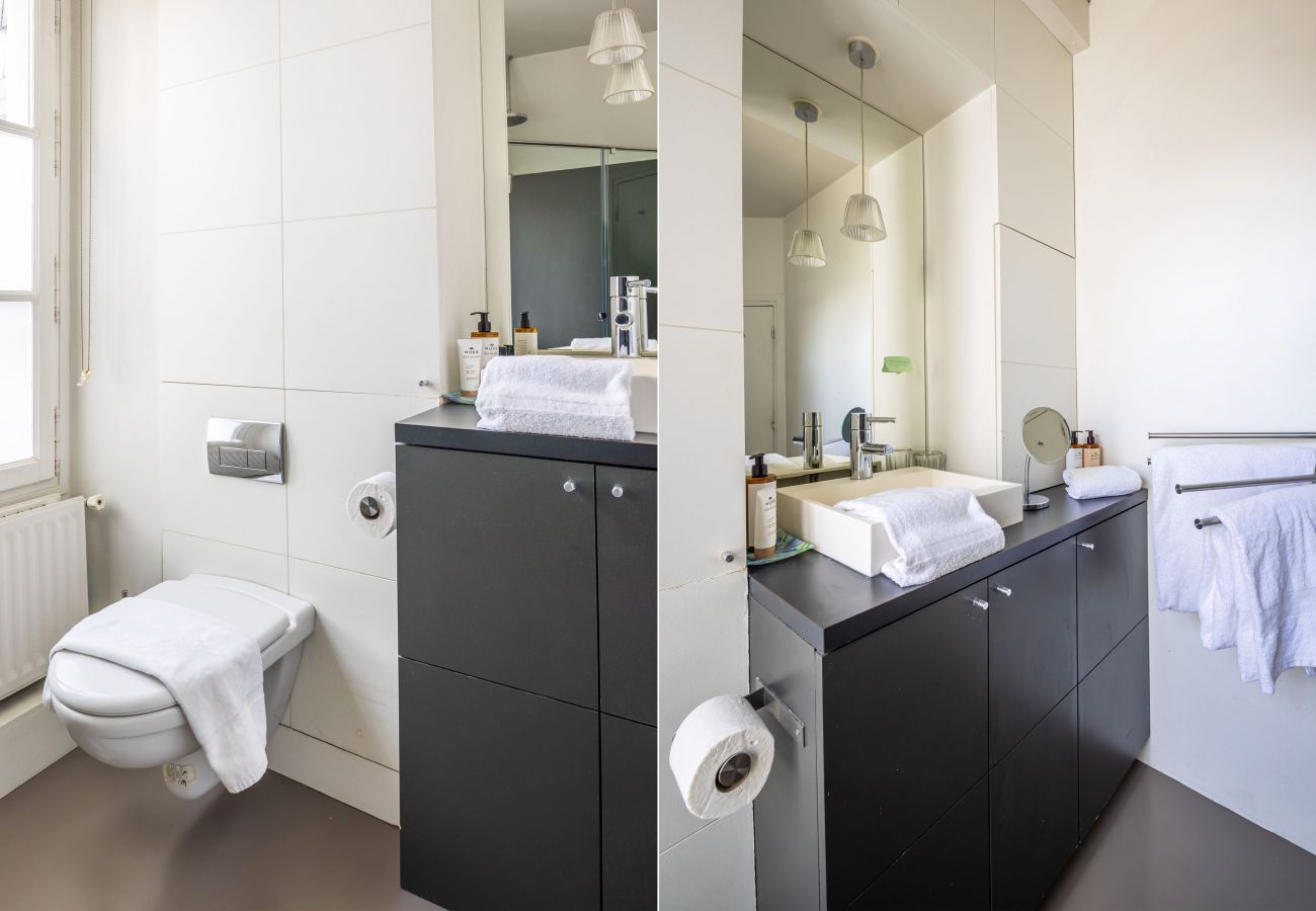Apartment in Paris - Batignolles Home