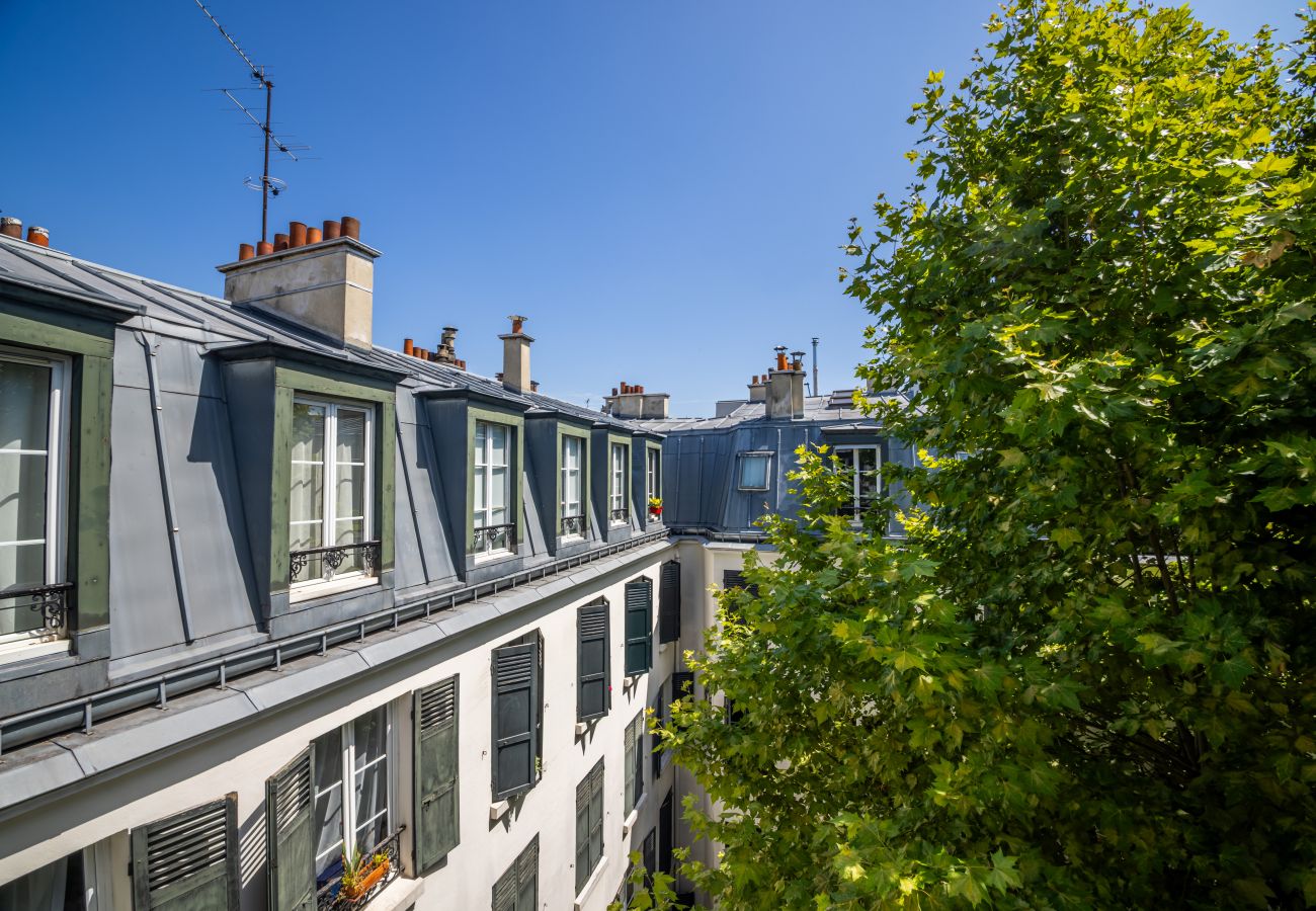 Apartment in Paris - Batignolles Home