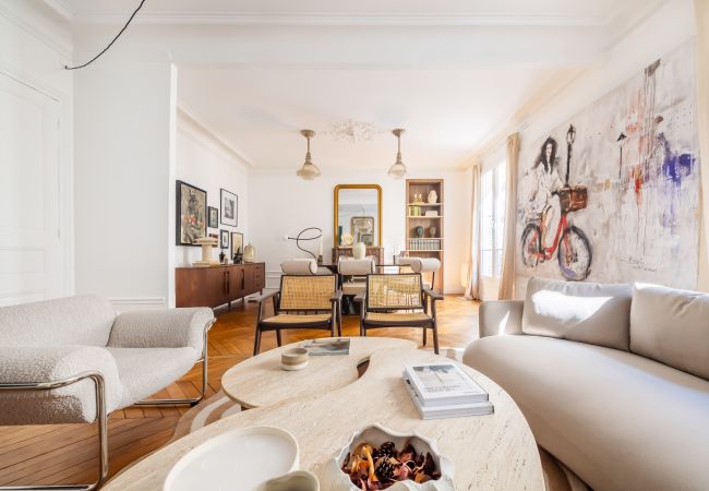 Apartment in Paris - Grenelle Design Apartment in Paris - Grenelle Design