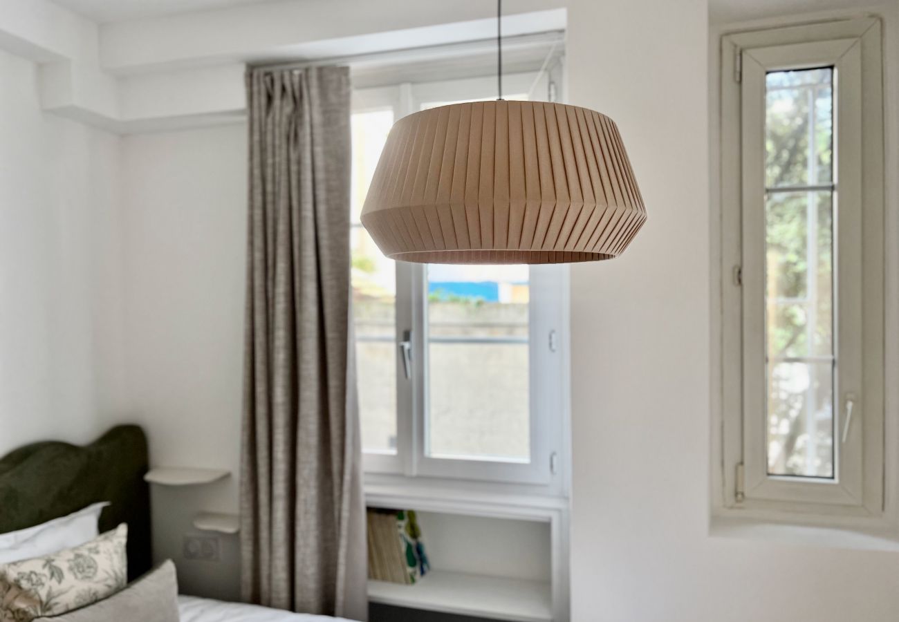 Apartment in Paris - Grenelle Design