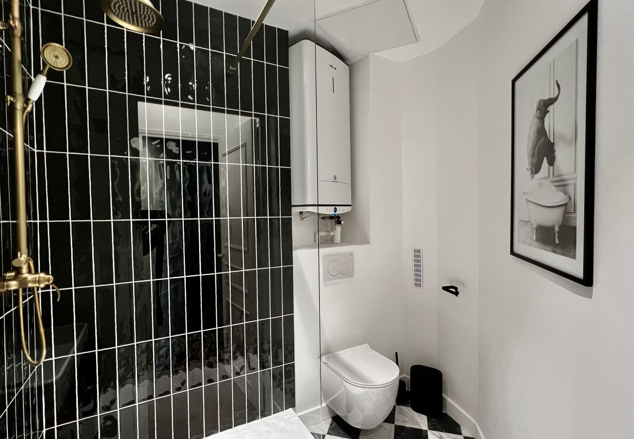 Apartment in Paris - Grenelle Design