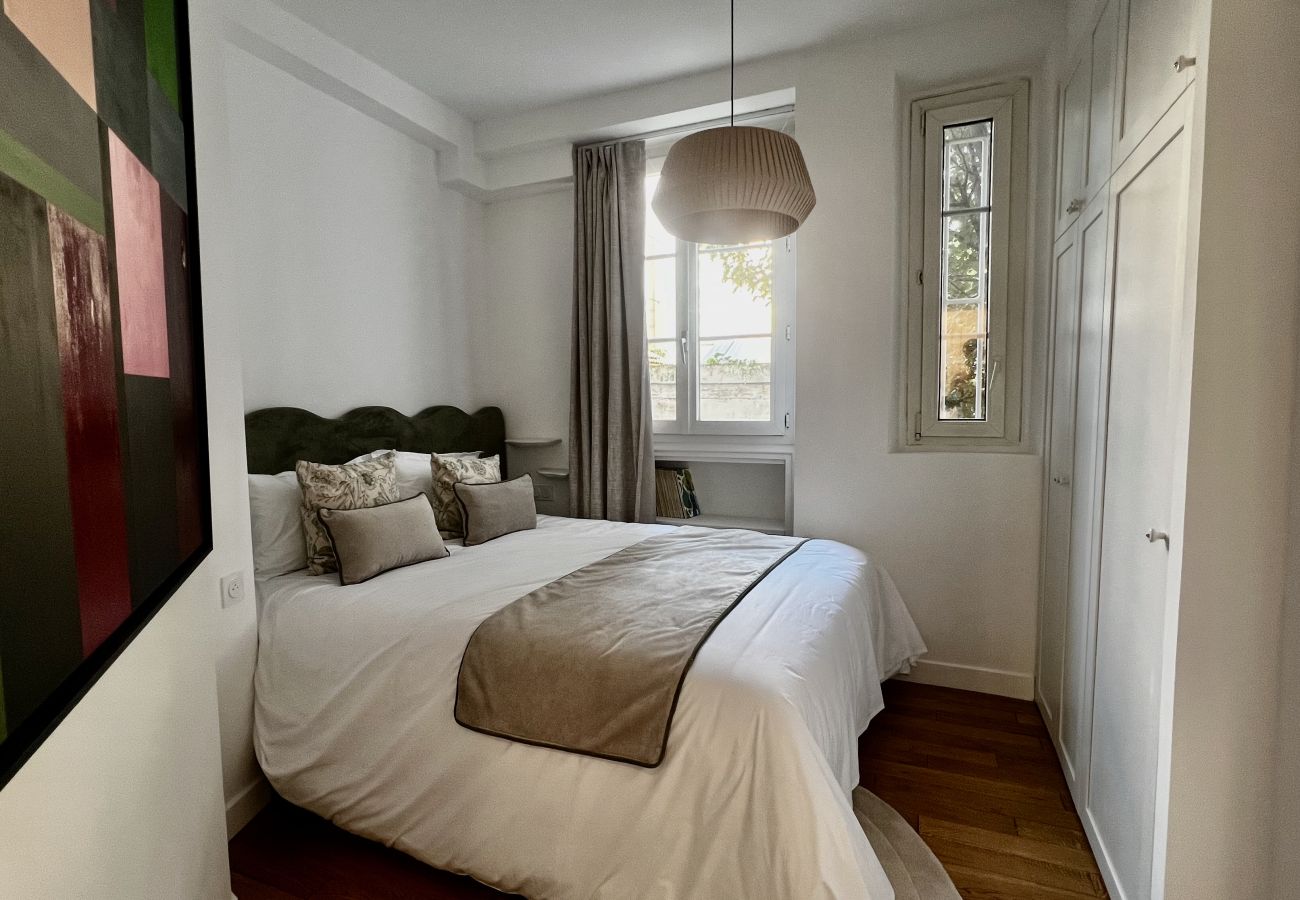 Apartment in Paris - Grenelle Design