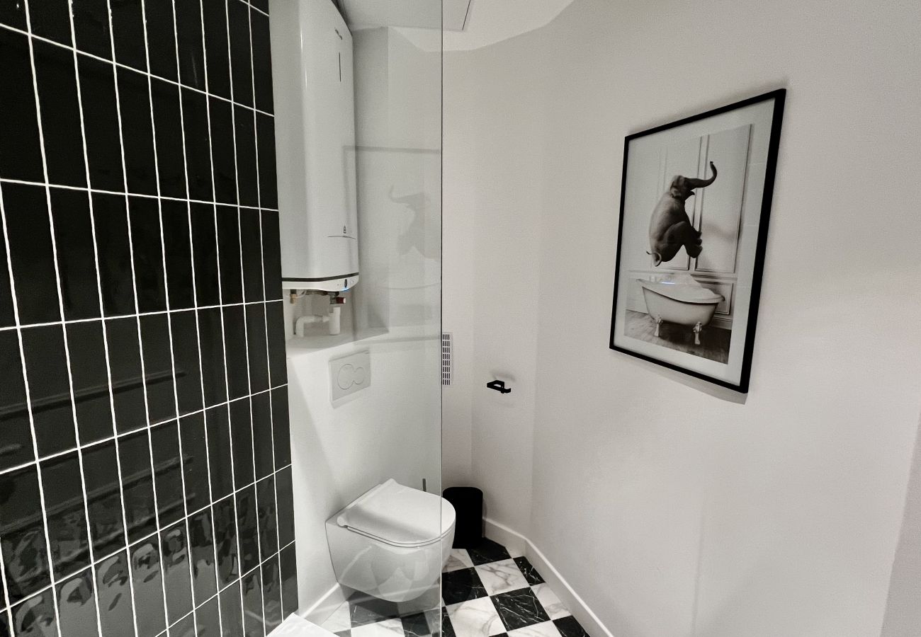 Apartment in Paris - Grenelle Design