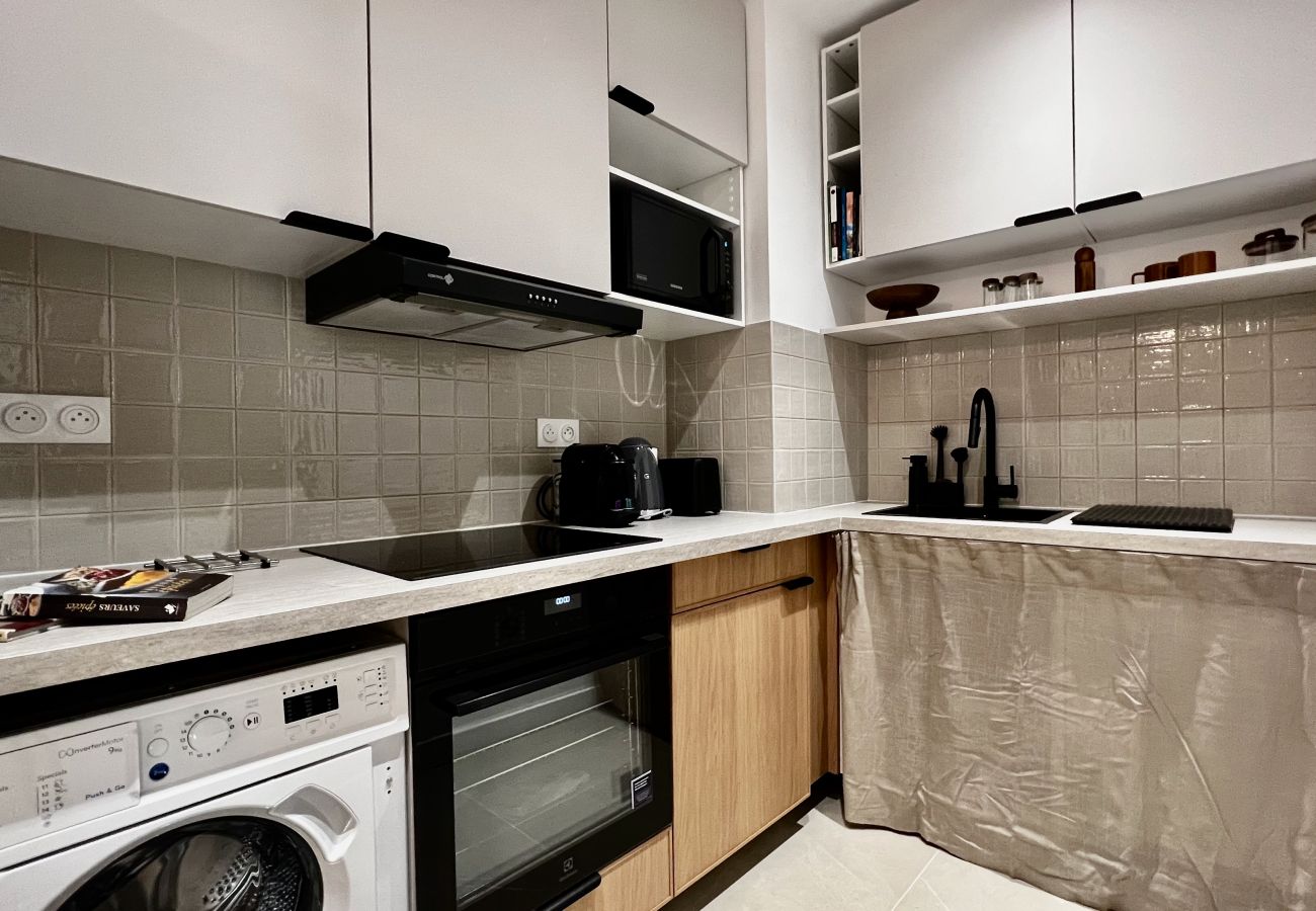 Apartment in Paris - Grenelle Design