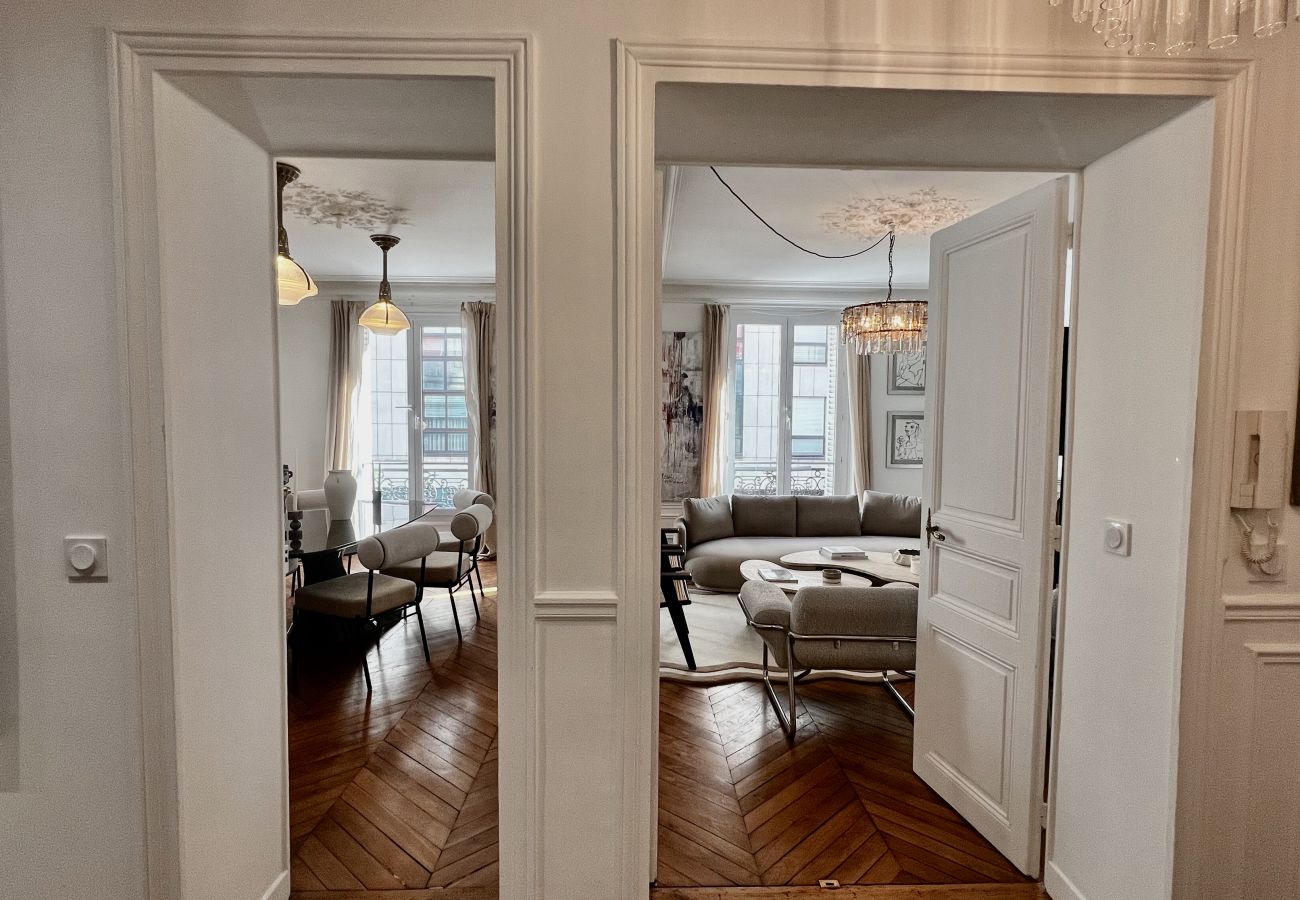 Apartment in Paris - Grenelle Design