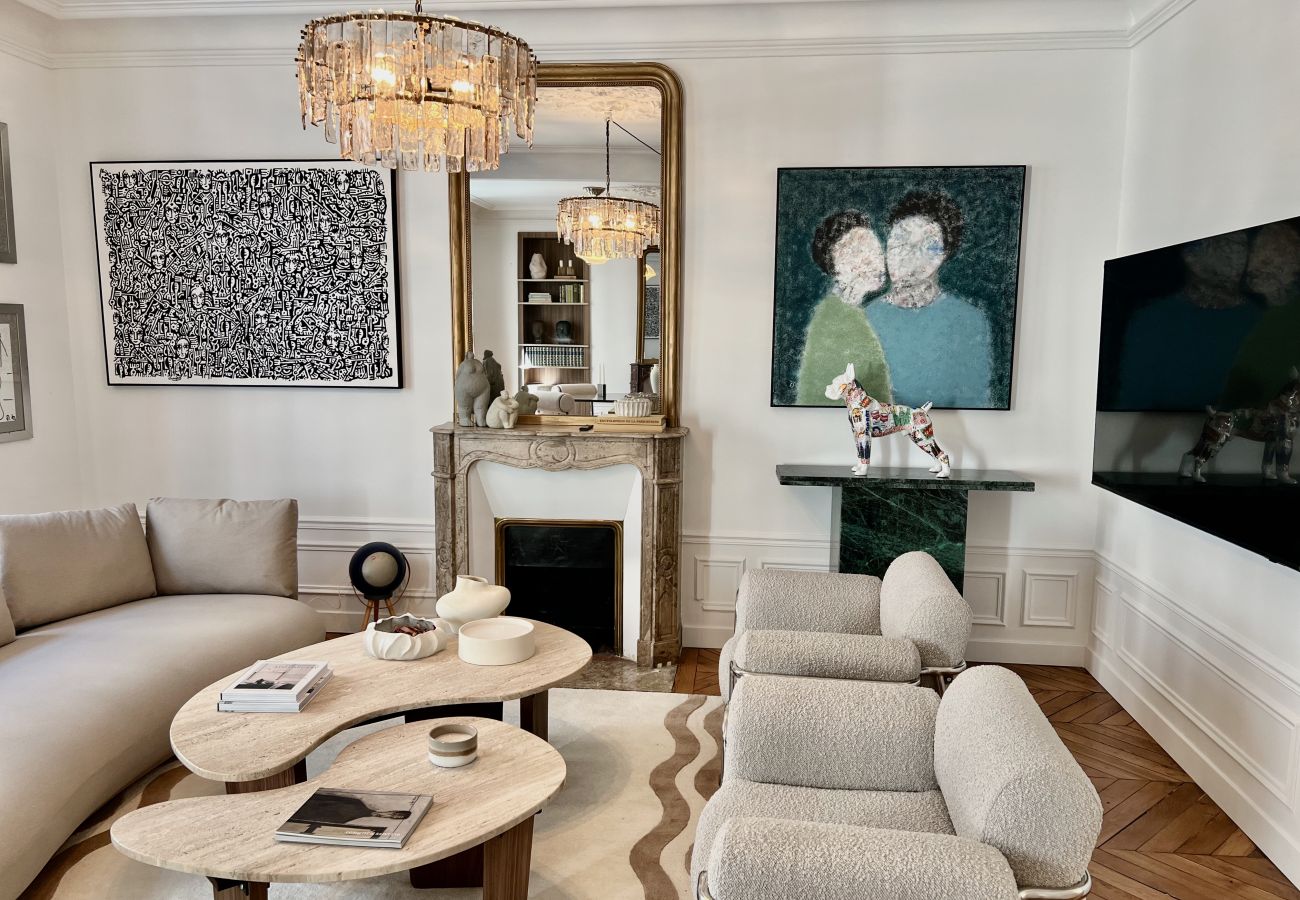 Apartment in Paris - Grenelle Design