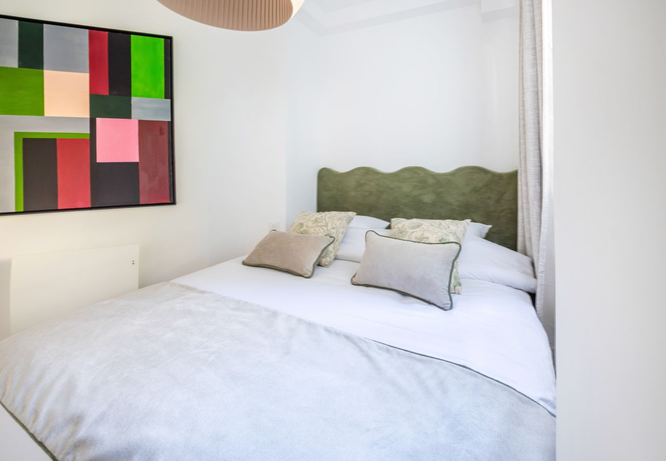 Apartment in Paris - Grenelle Design